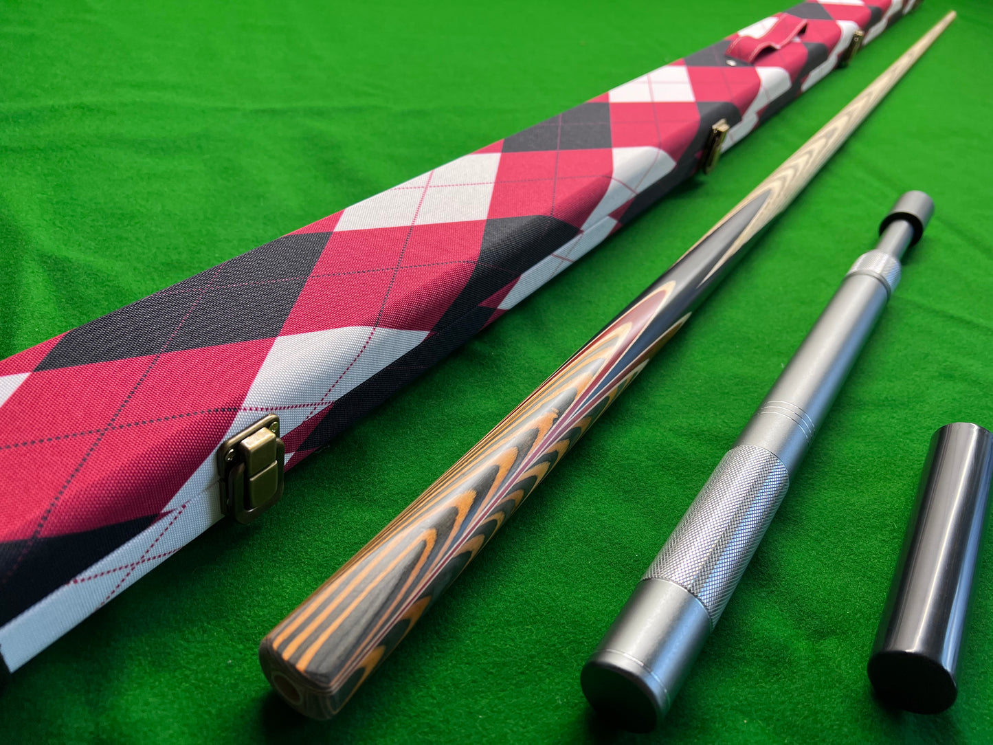 ONE PIECE ASH SHAFT BLACK EBONY HANDMADE SNOOKER CUE SET WITH CASE AND EXTENSIONS WDC