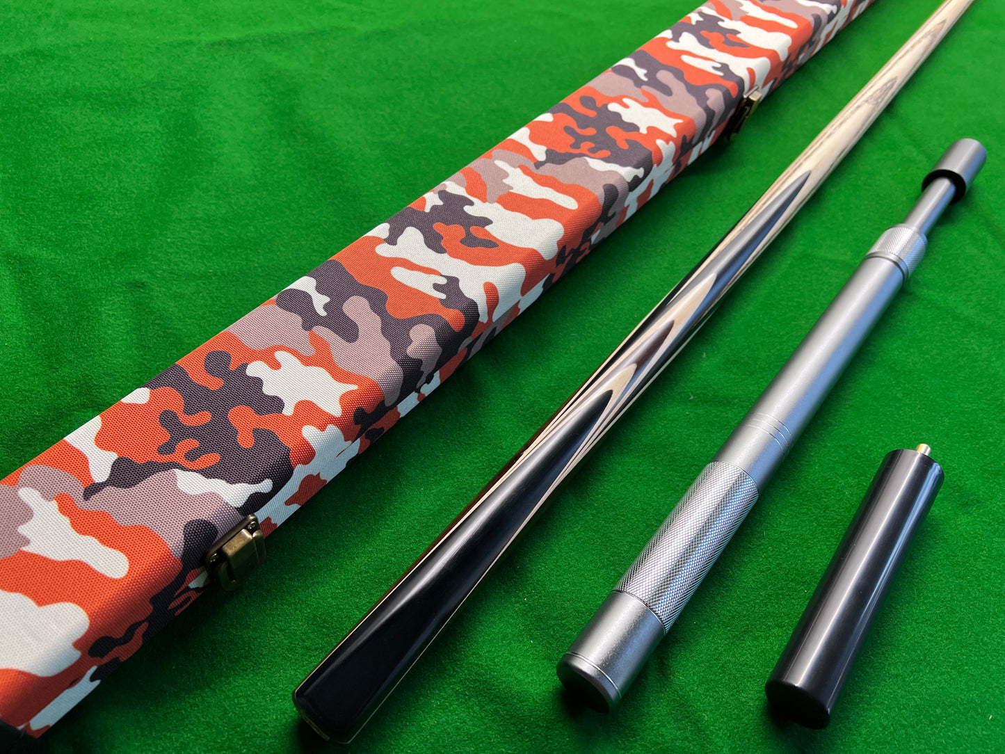 ONE PIECE ASH SHAFT BLACK EBONY HANDMADE SNOOKER CUE SET WITH CASE AND EXTENSIONS WDE