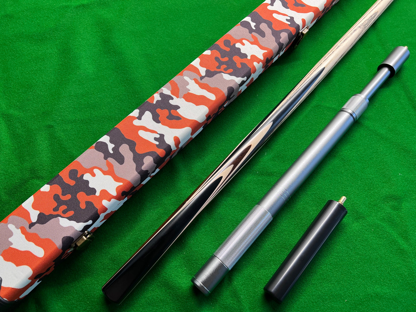 ONE PIECE ASH SHAFT BLACK EBONY HANDMADE SNOOKER CUE SET WITH CASE AND EXTENSIONS WDE
