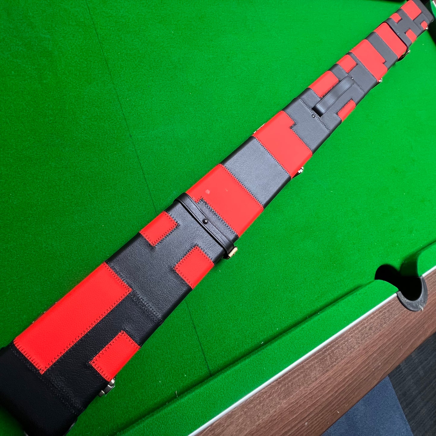ONE PIECE WIDE BILLIARDS POOL SNOOKER CUE CASE GORGEOUS LOOK WITH 3 SLOTS J6101-2