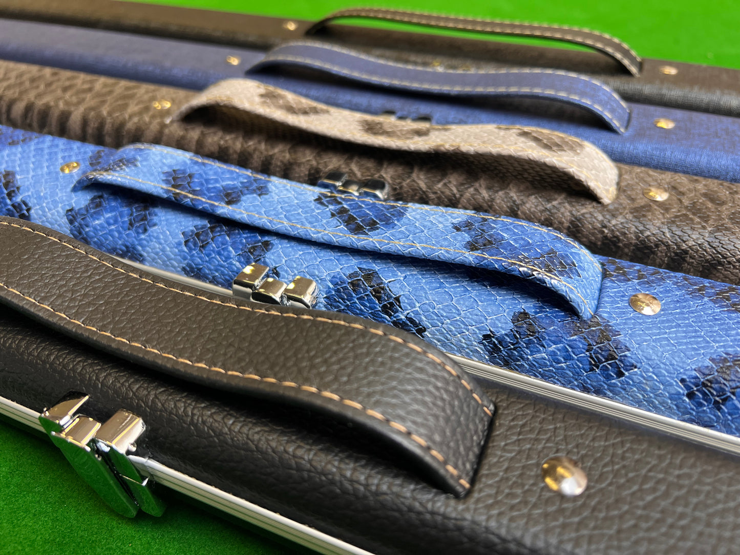 Slimline 1 Piece Cue Case Pro Aluminium Snooker Cue Case - Halo Style