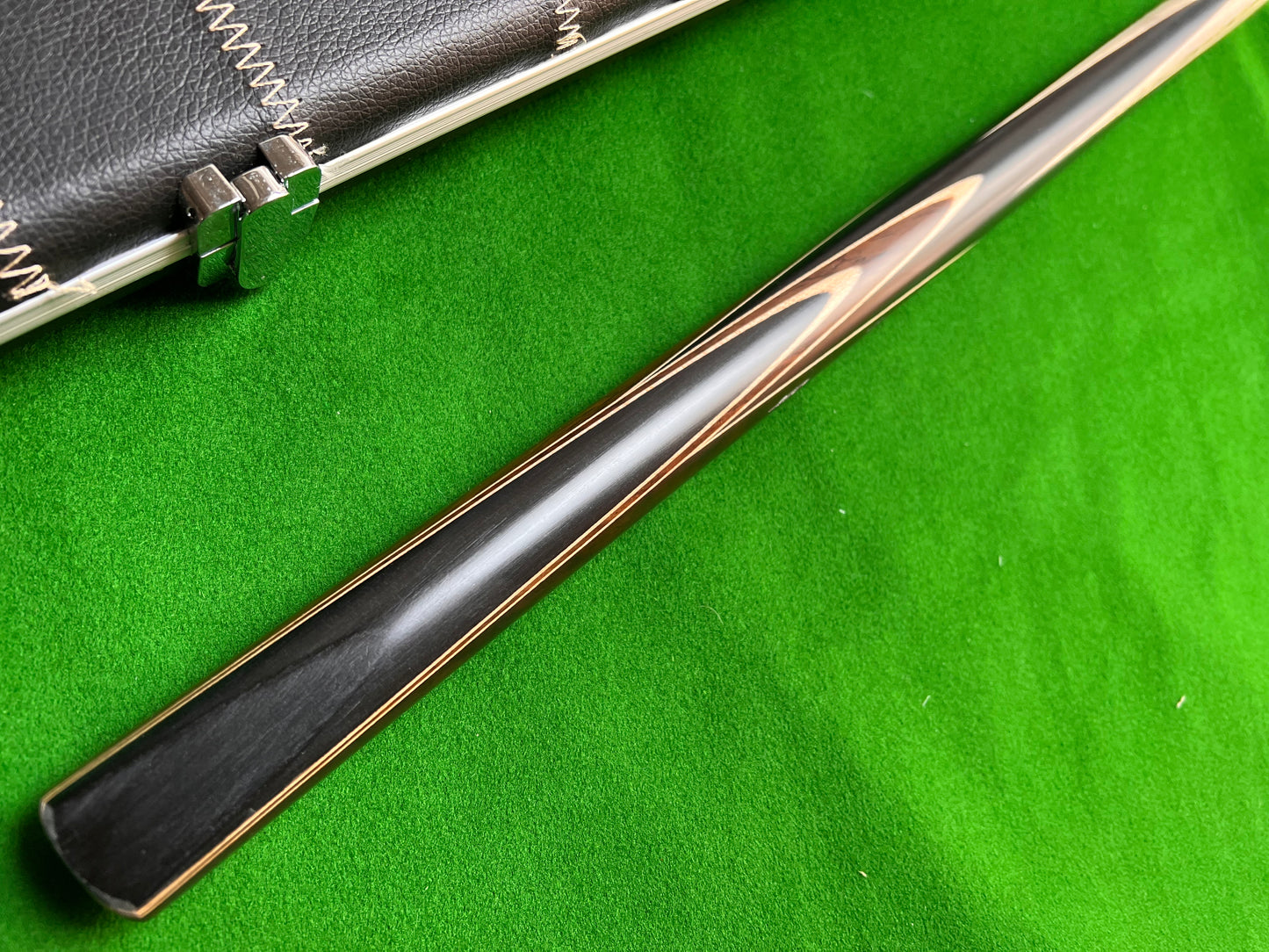Pre Owned 1 Piece Ebony Handmade snooker cue set