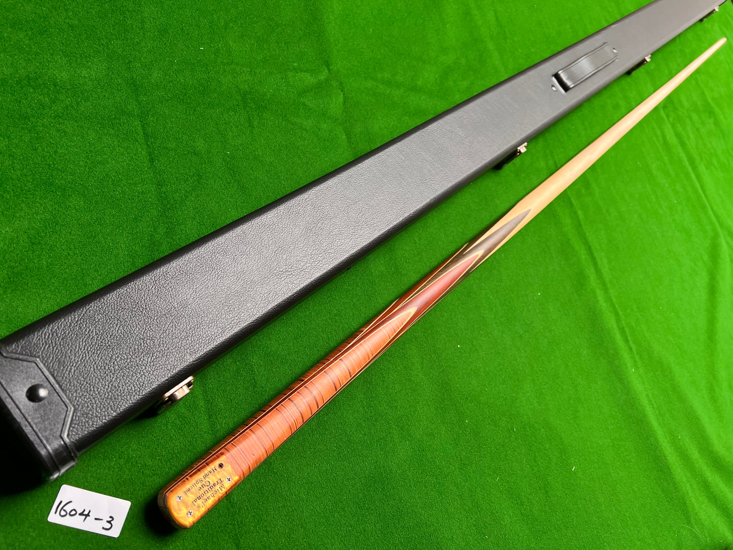Pre Owned 1 Piece Maple Handmade snooker cue set