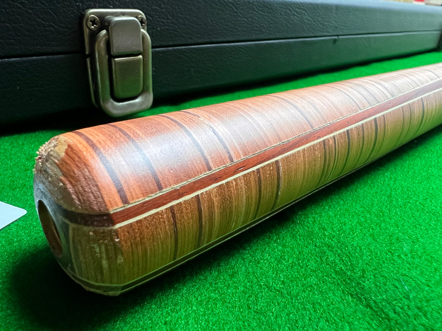 Pre Owned 1 Piece Maple Handmade snooker cue set