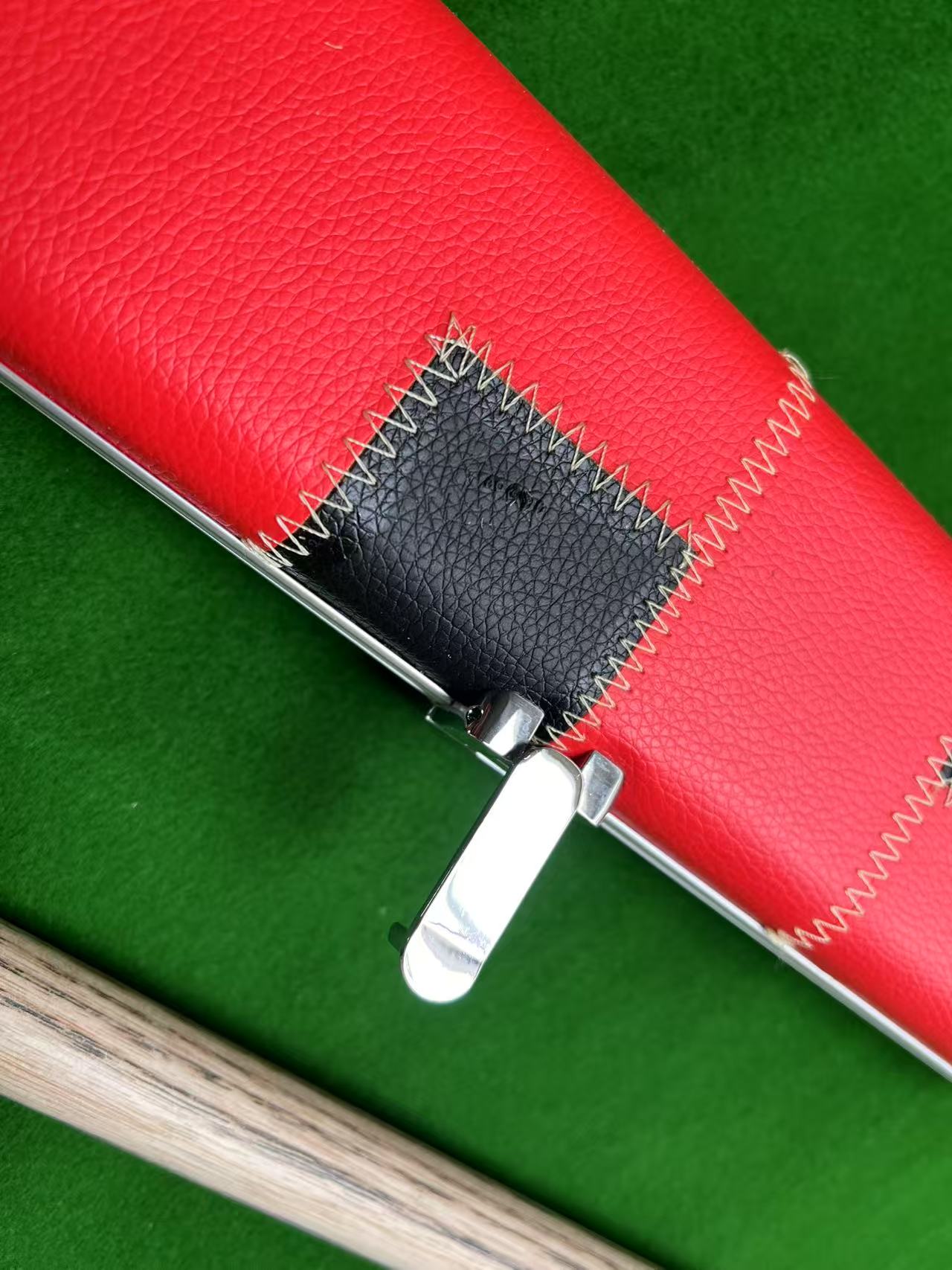 Pre Owned 1 Piece Handmade snooker cue set