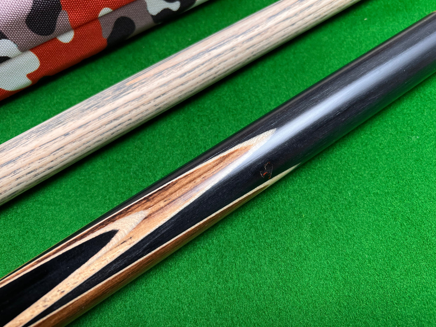 Pre Owned Ray Dean 3/4 Jointed Ebony Handmade snooker / English pool cue set 9.0mm tip