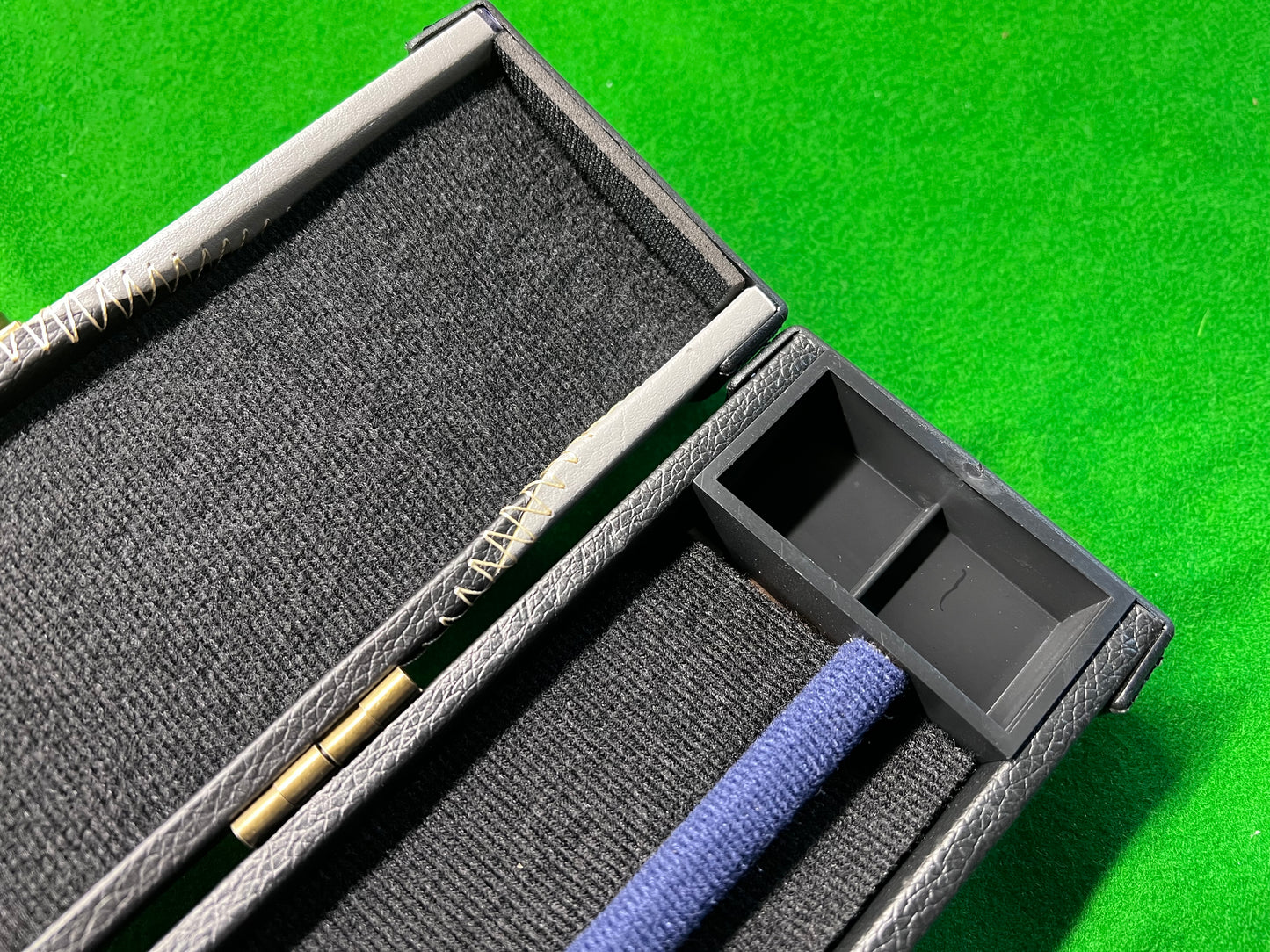 ONE PIECE SNOOKER CUE CASE WITH 2 SLOTS 1PJ8