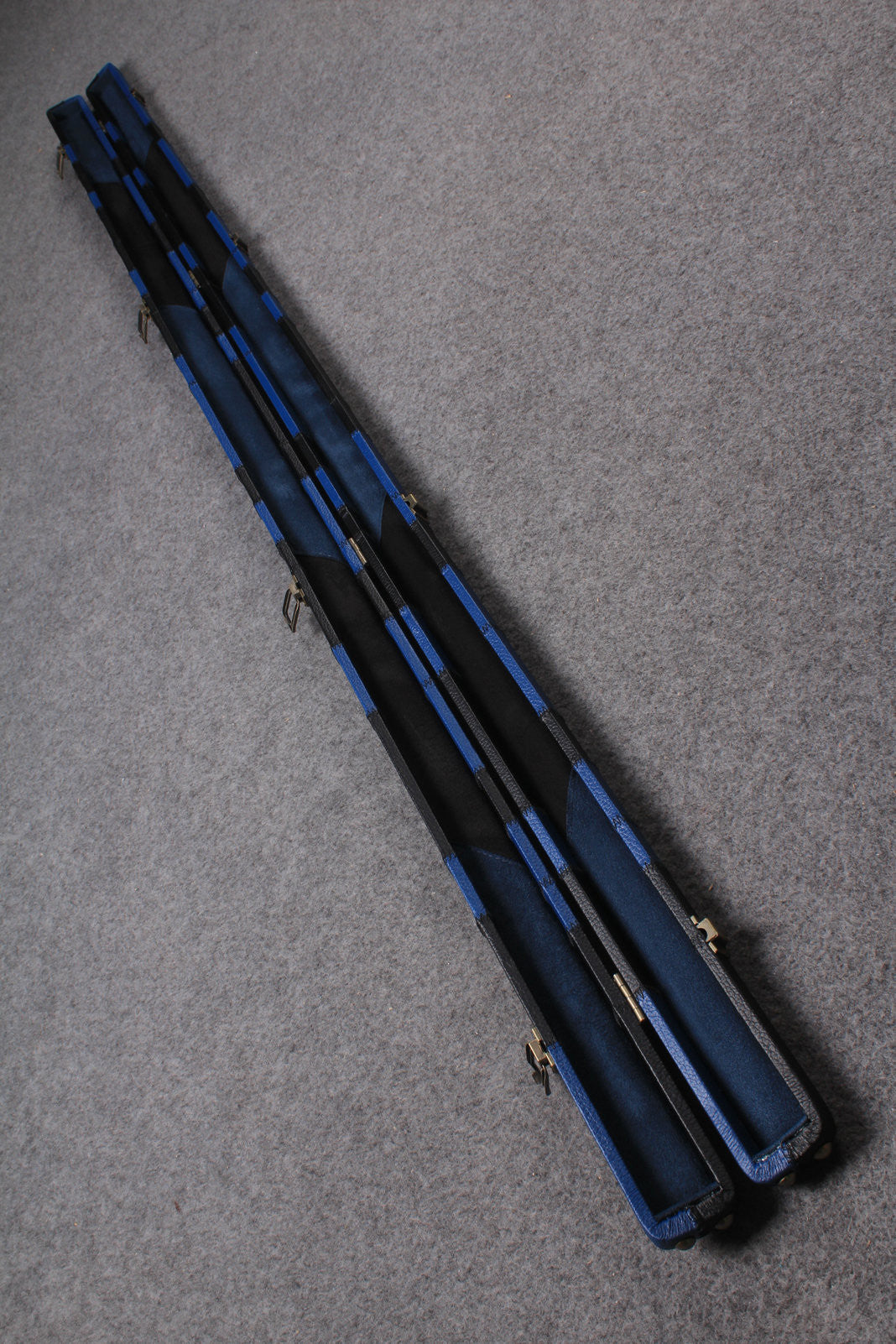 ONE PIECE SLIM NAVY/BLACK SNOOKER CUE CASE STUD ENDS ML1A