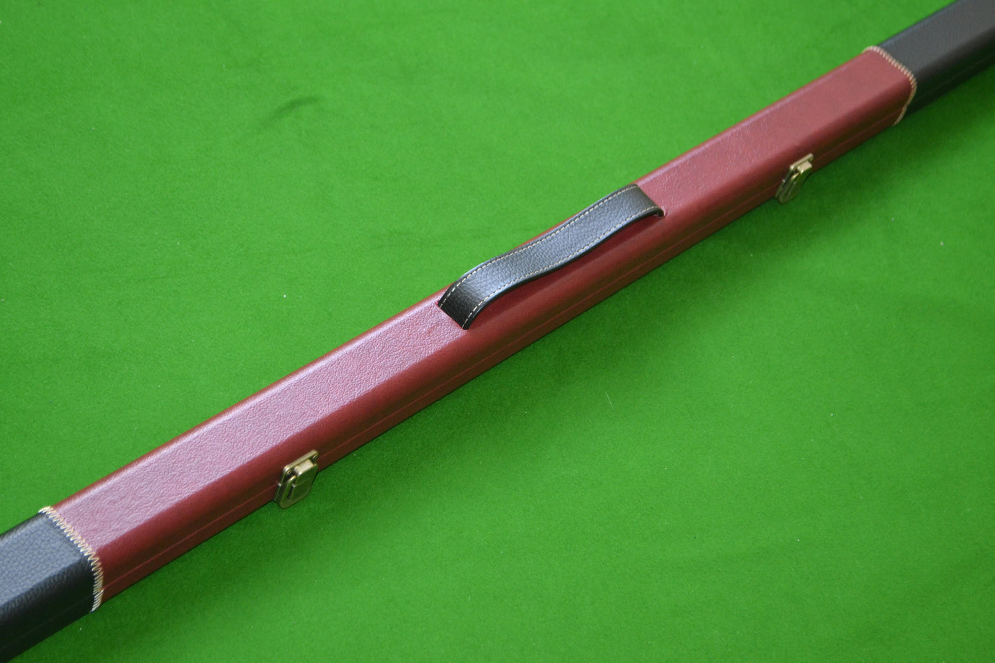 ONE PIECE SLIM BLUE/BLACK SNOOKER CUE CASE STUD ENDS ML1G