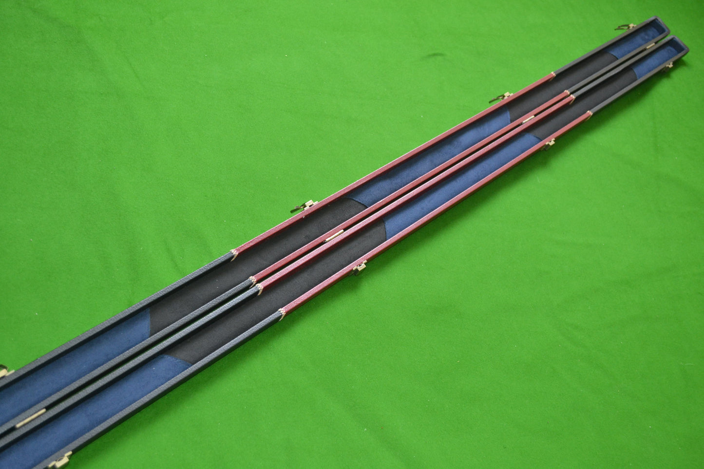 ONE PIECE SLIM BLUE/BLACK SNOOKER CUE CASE STUD ENDS ML1G