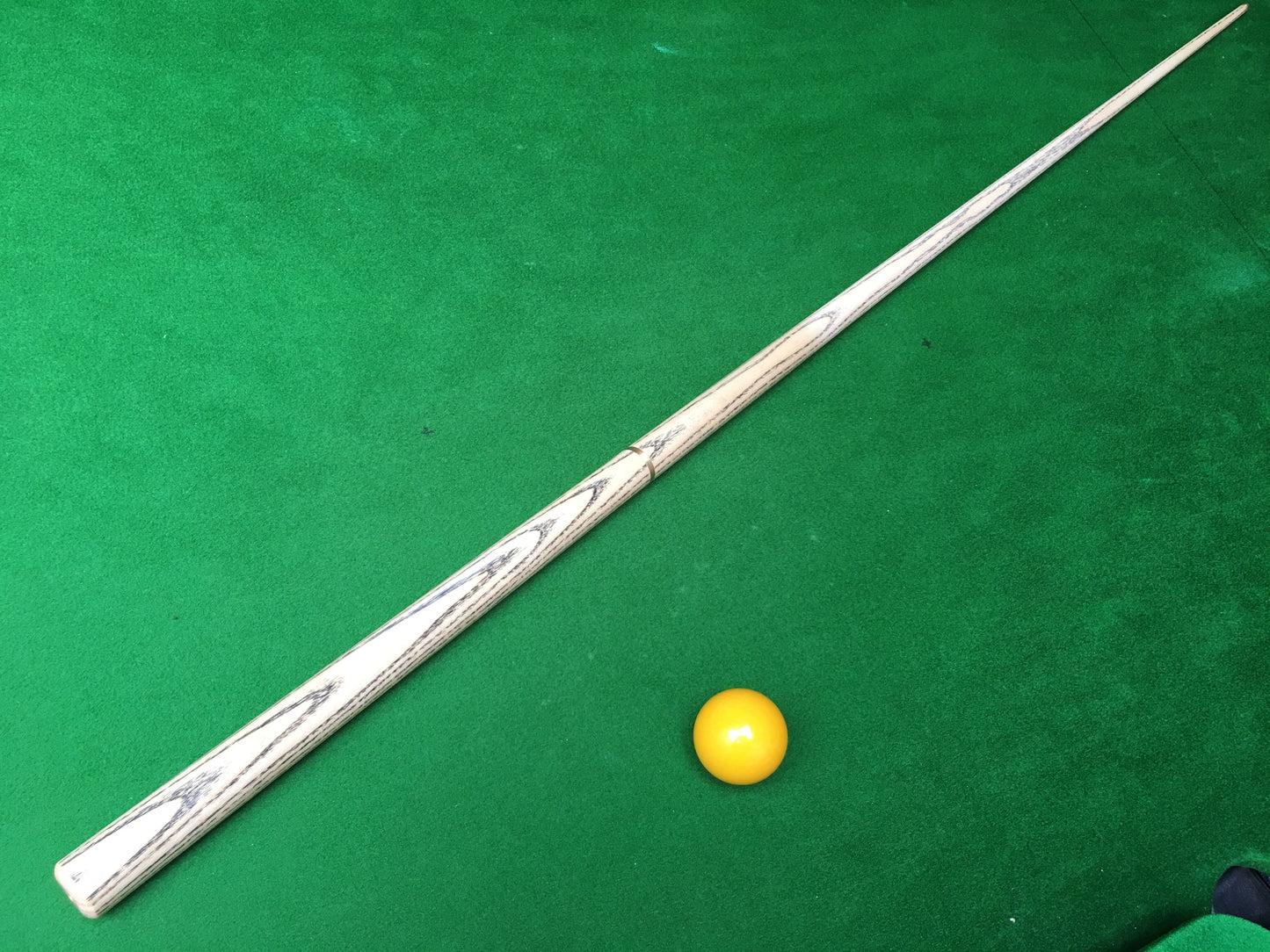NEW 3/4 HAND SPLICED ASH SNOOKER CUE WITH 9.5MM TIP WD27A