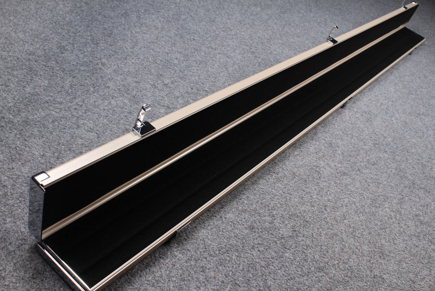 Wide 1 Piece Cue Case Pro Aluminium Snooker Cue Case With Metal Ends 60" three slots 1PC3-P