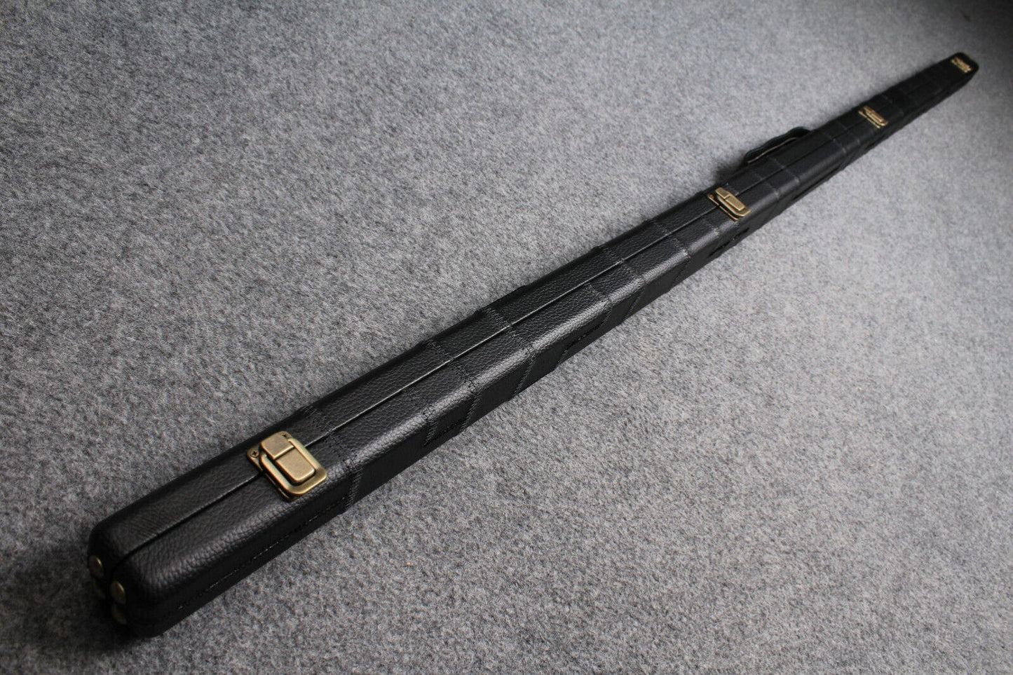 ONE PIECE SLIM SNOOKER CUE CASE STUD ENDS ML1E
