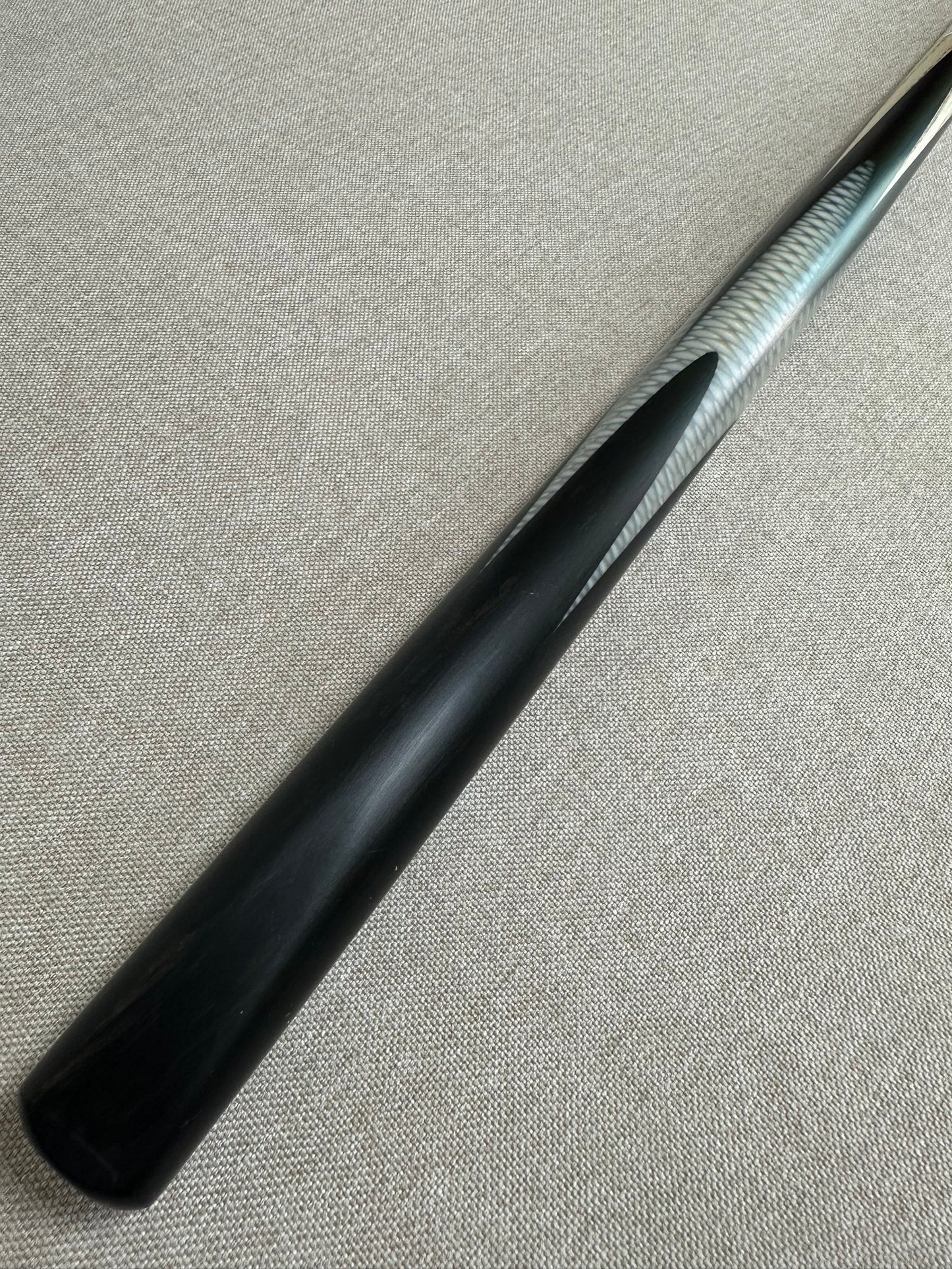 Handmade Pro One Piece Black Ebony Cue 10.5mm Tip