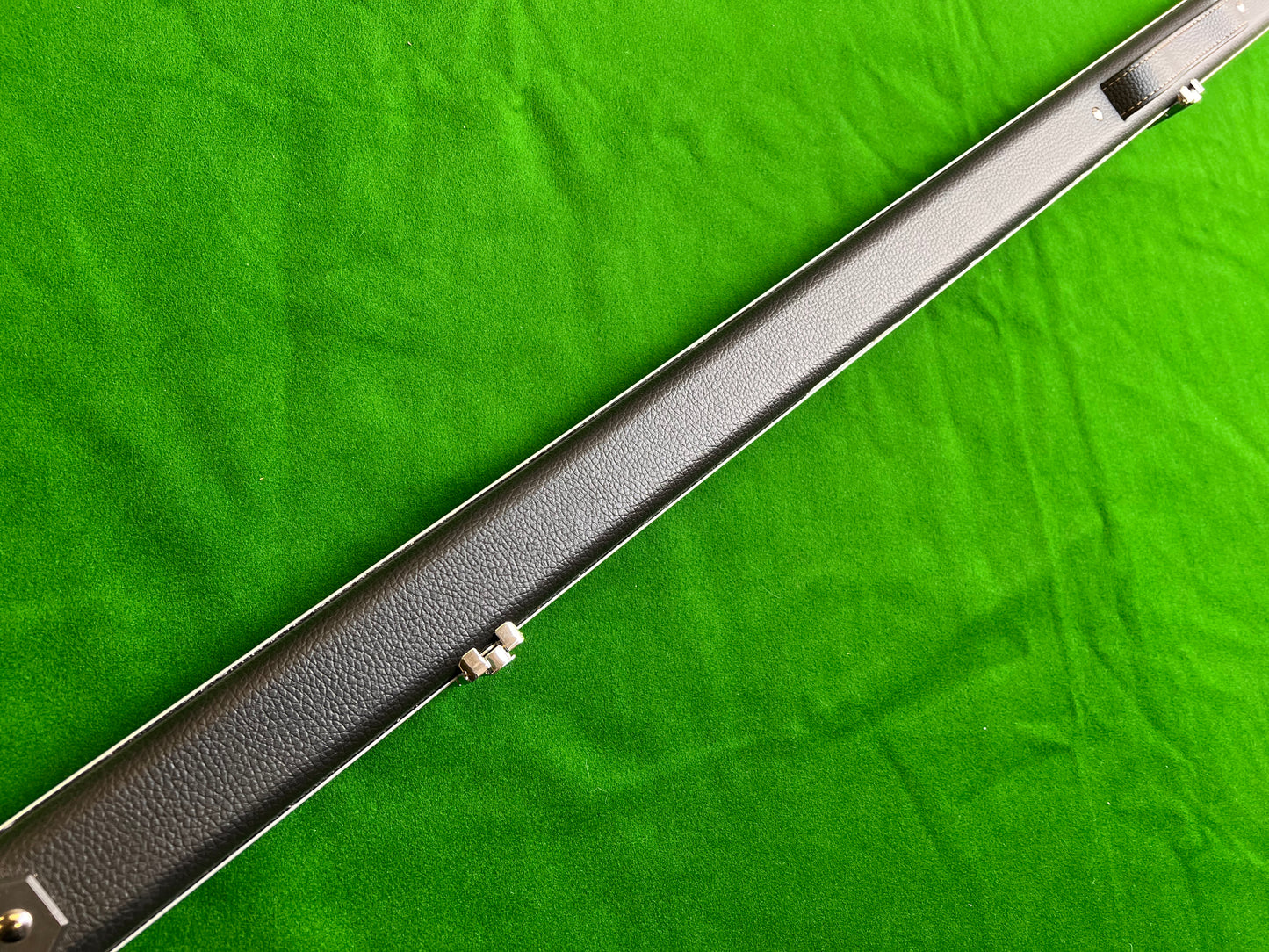 Slimline 1 Piece Cue Case Pro Aluminium Snooker Cue Case - Halo Style