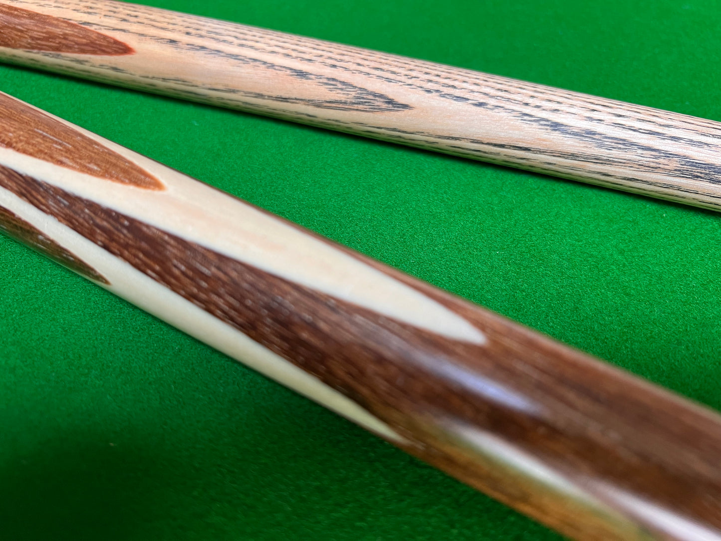 NEW 3/4 HAND SPLICED ASH ENGLISH POOL CUE WITH 8.5MM TIP JXE9