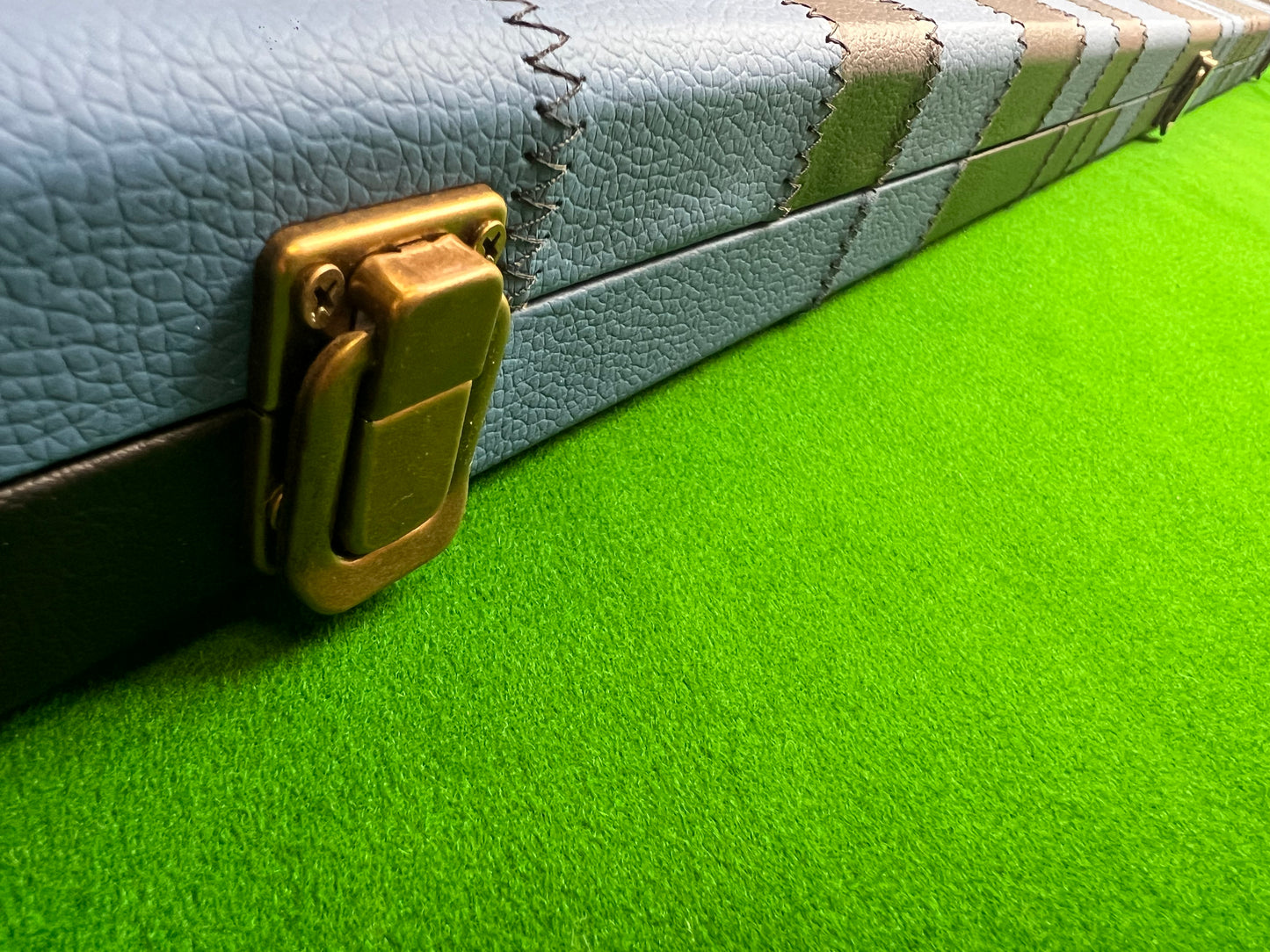 Deluxe 3/4 Wide PATCH Snooker Pool Cue Case with Plastic Ends 3 Slots M6015