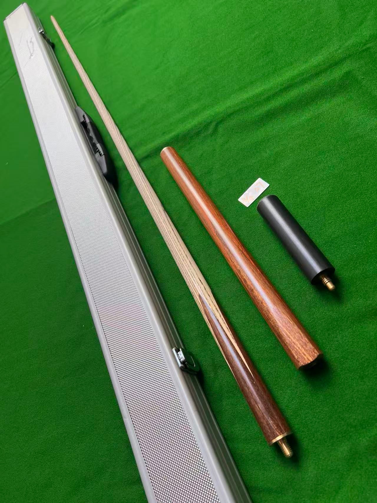 Pre Owned 3/4 Snooker Cue English Pool Cue with Case