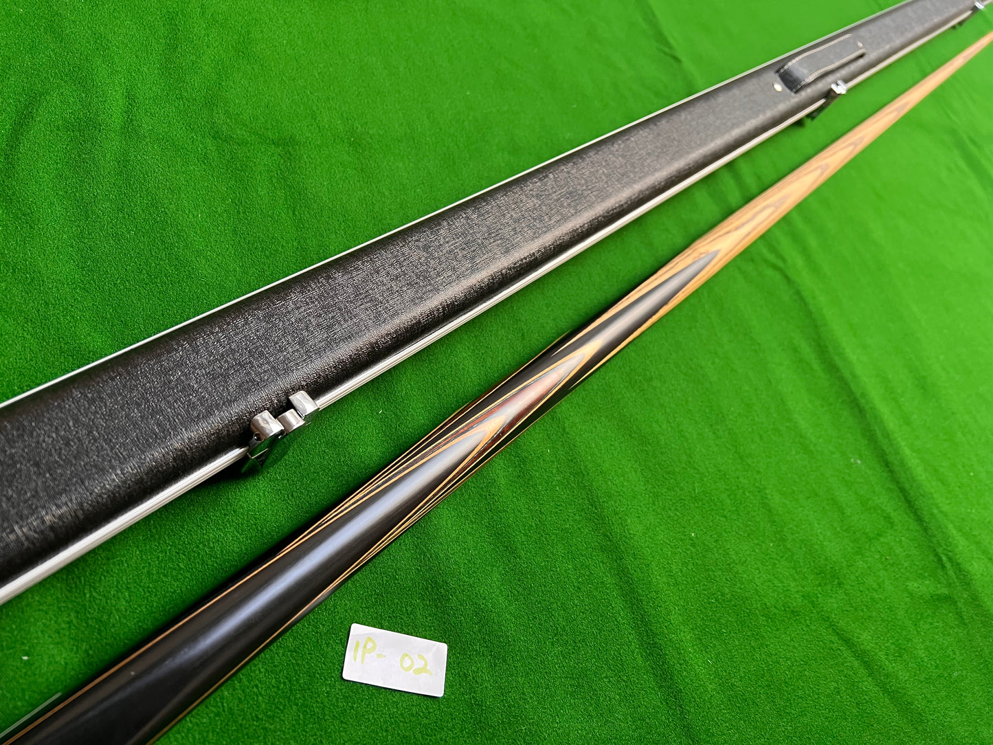 Pre Owned 1 Piece Ebony Handmade snooker cue set