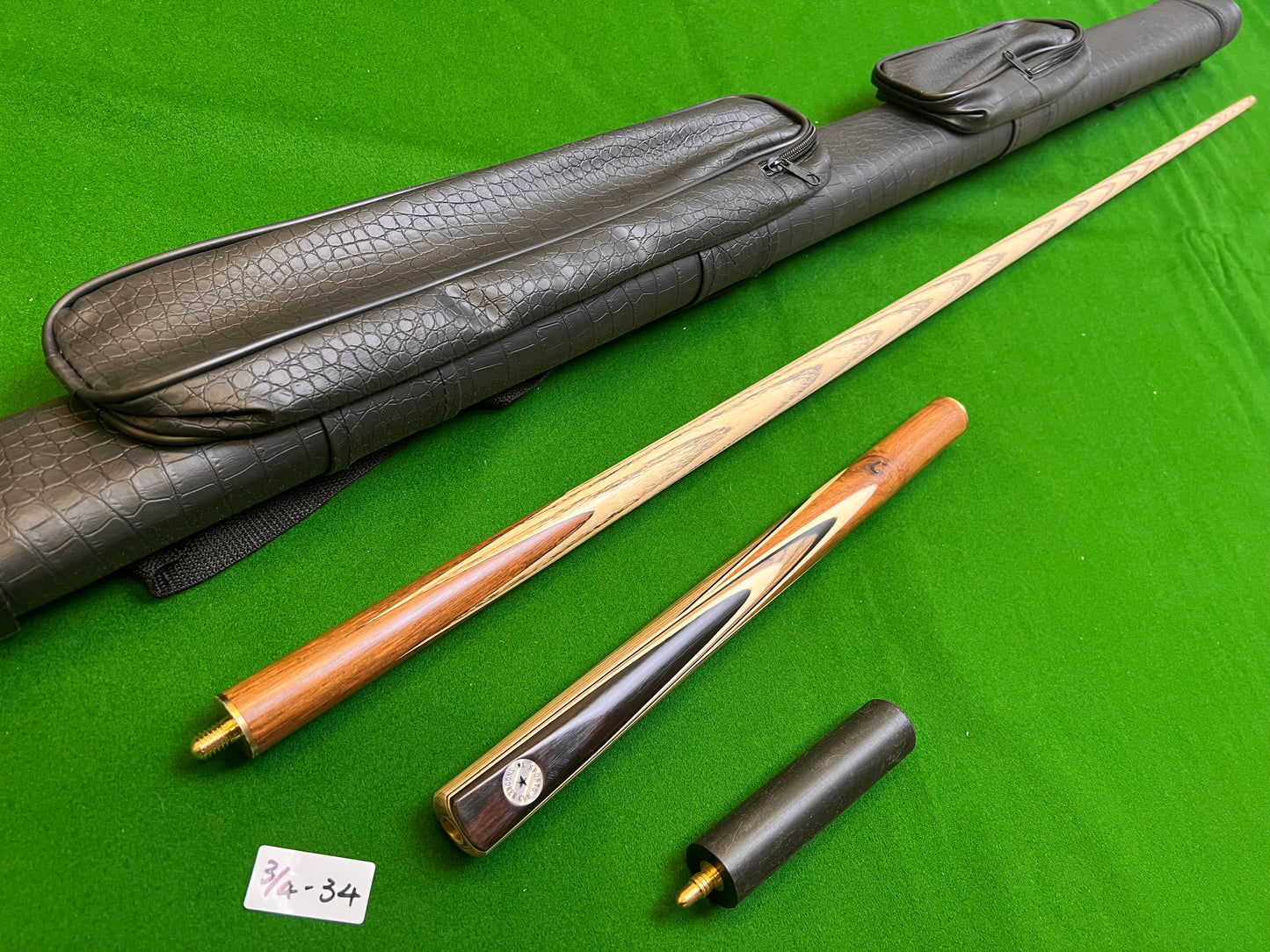 Pre Owned WL Star 3/4 Snooker Cue with Case