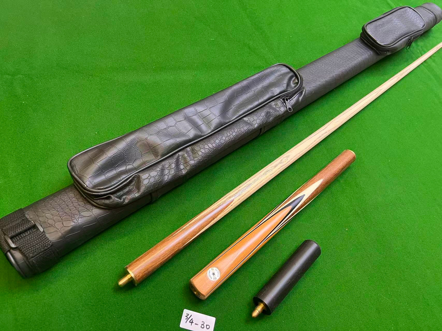 Pre Owned WL Star 3/4 Snooker Cue with Case