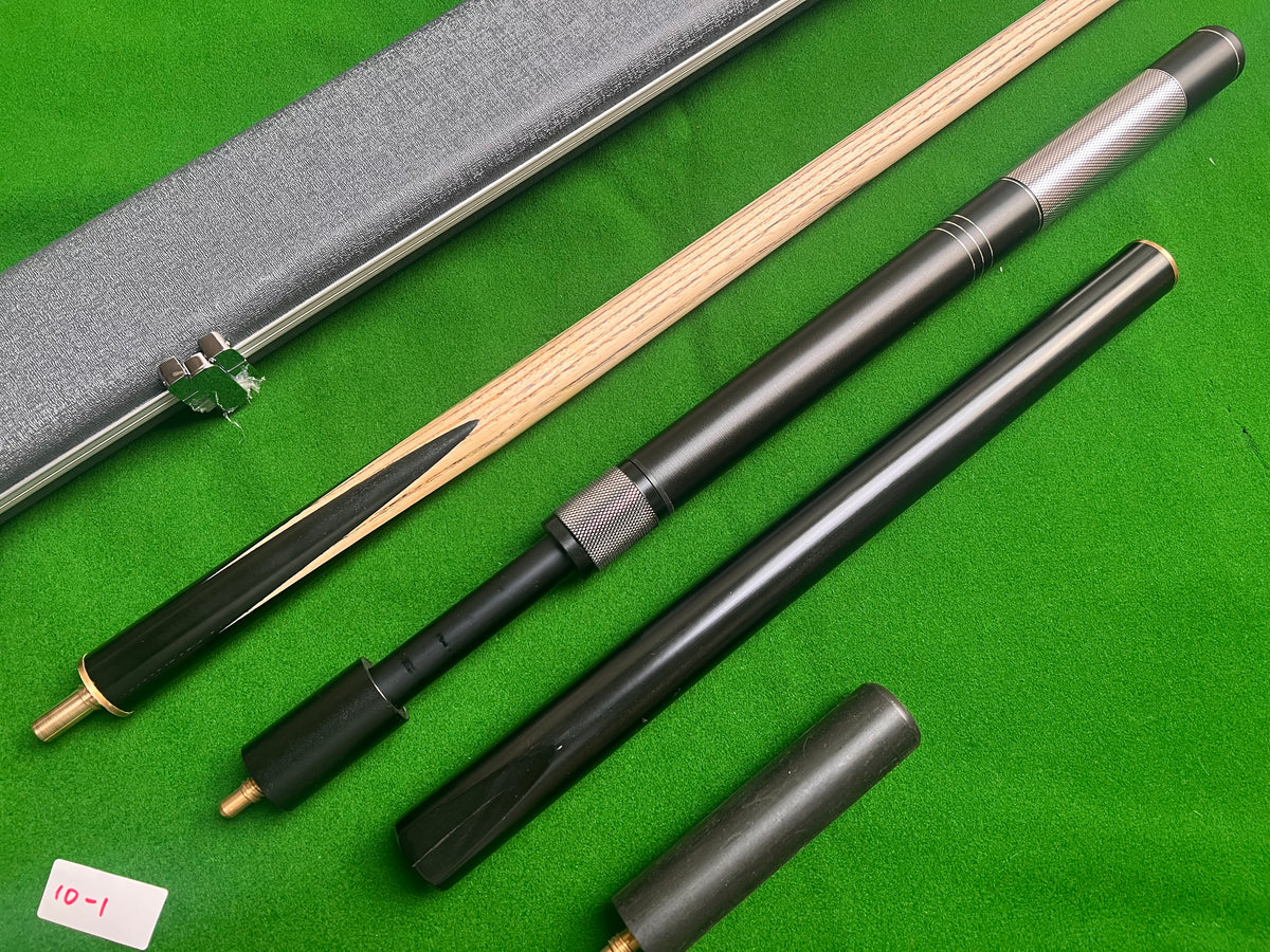 Pre Owned 3/4 Jointed Handmade Snooker cue set + Halo Style Case