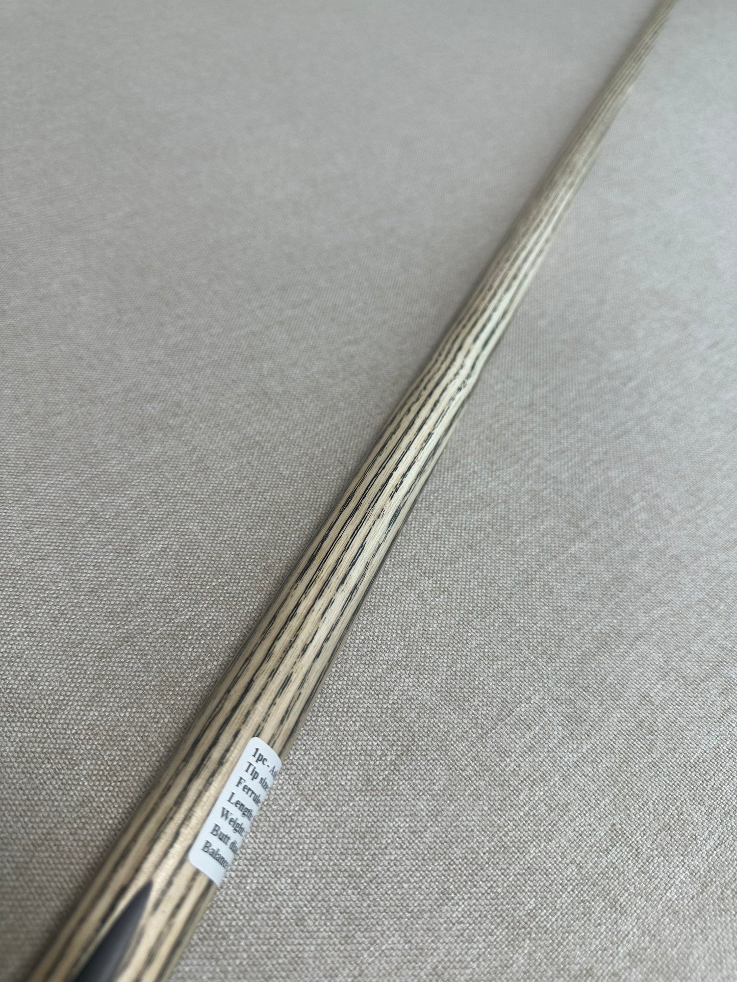 Handmade Pro One Piece Black Ebony Cue 9mm Tip