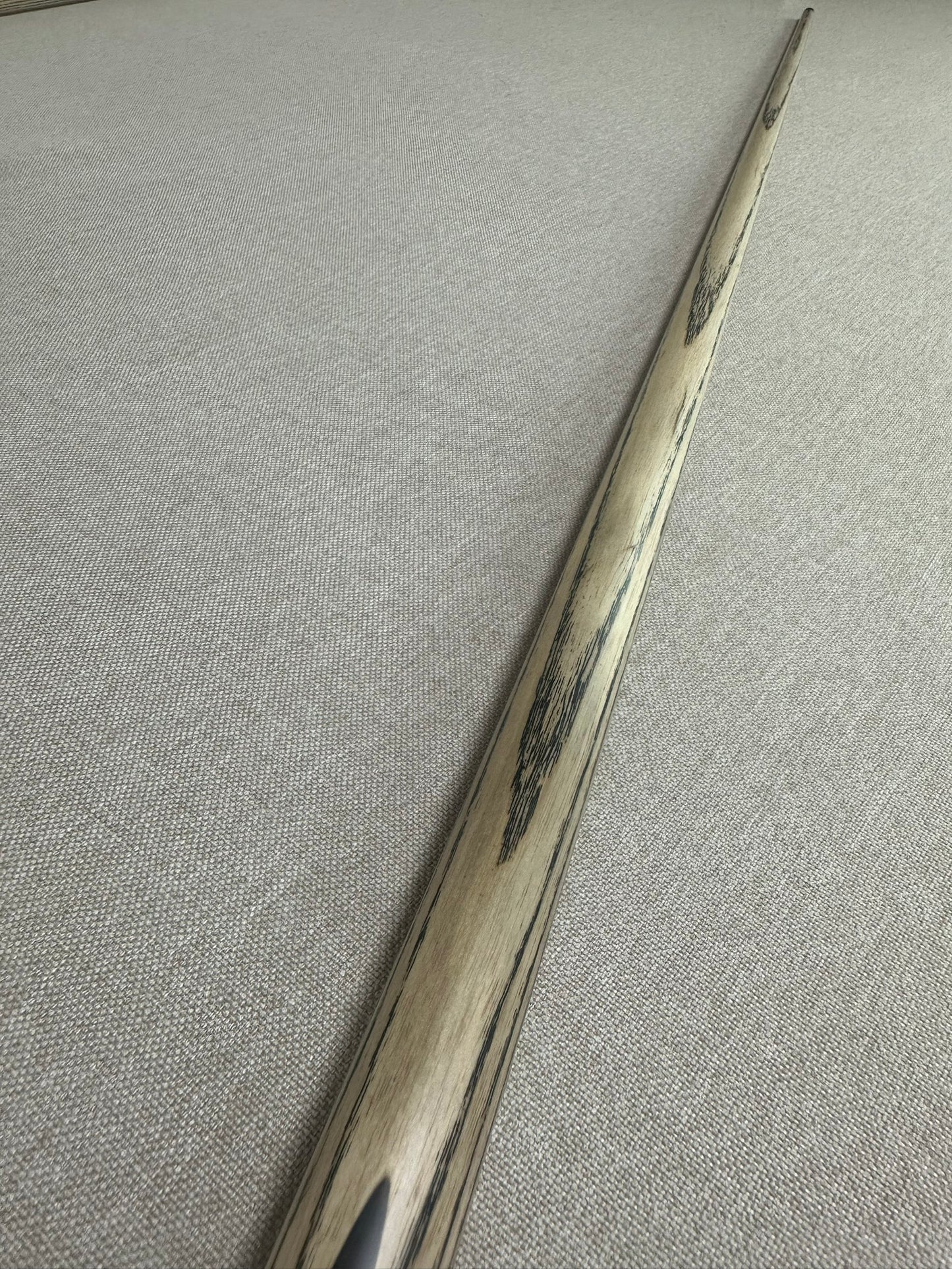 Handmade Pro One Piece Black Ebony Cue 10.4mm Tip