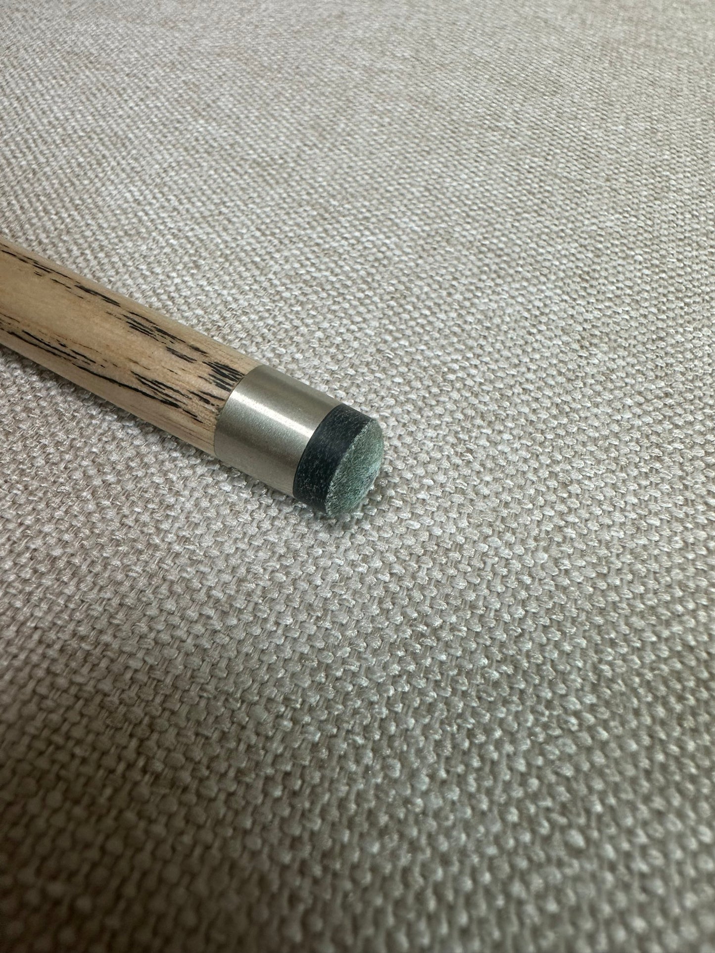 Handmade Pro One Piece Black Ebony Cue 9.4mm Tip