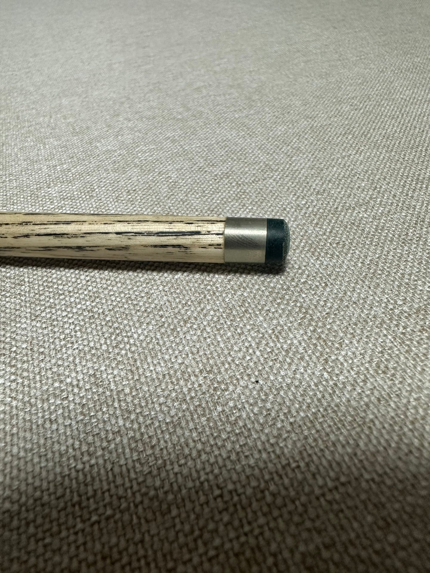 Handmade Pro One Piece Black Ebony Cue 9.25mm Tip