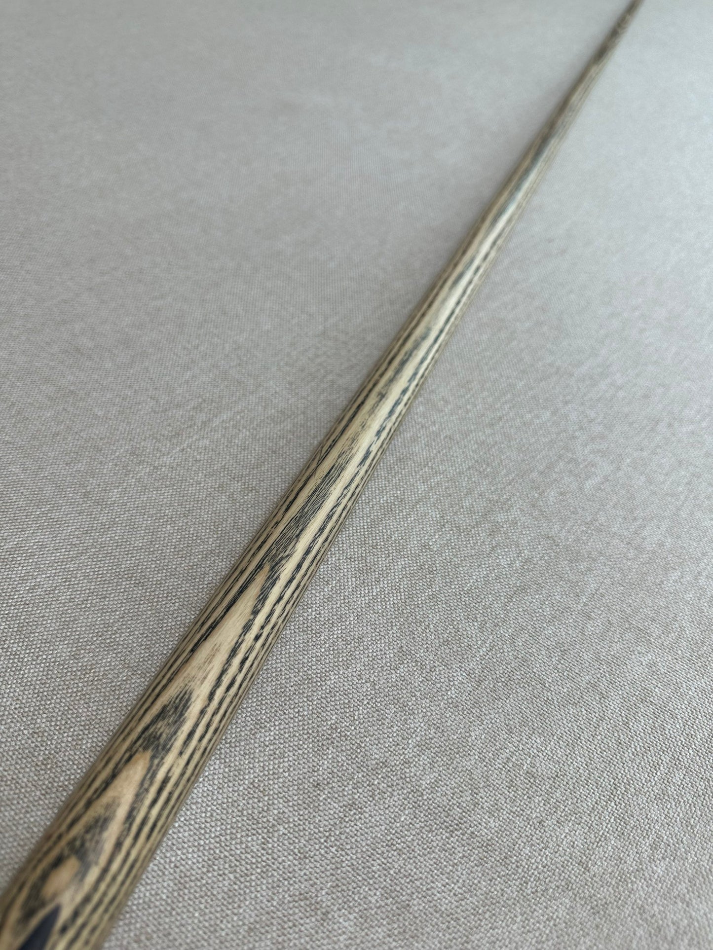 Handmade Pro One Piece Black Ebony Cue 9.6mm Tip