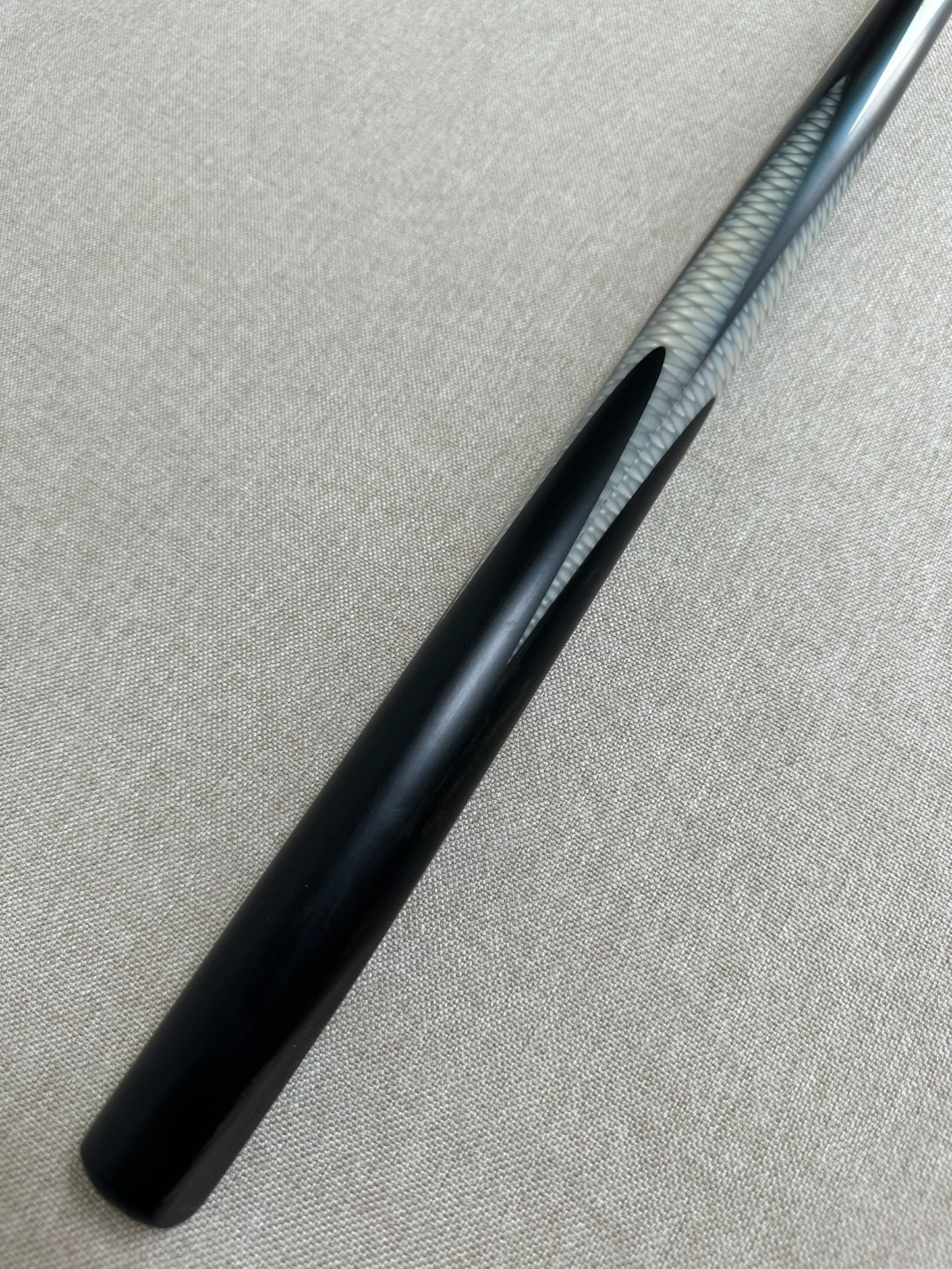 Handmade Pro One Piece Black Ebony Cue 10.5mm Tip
