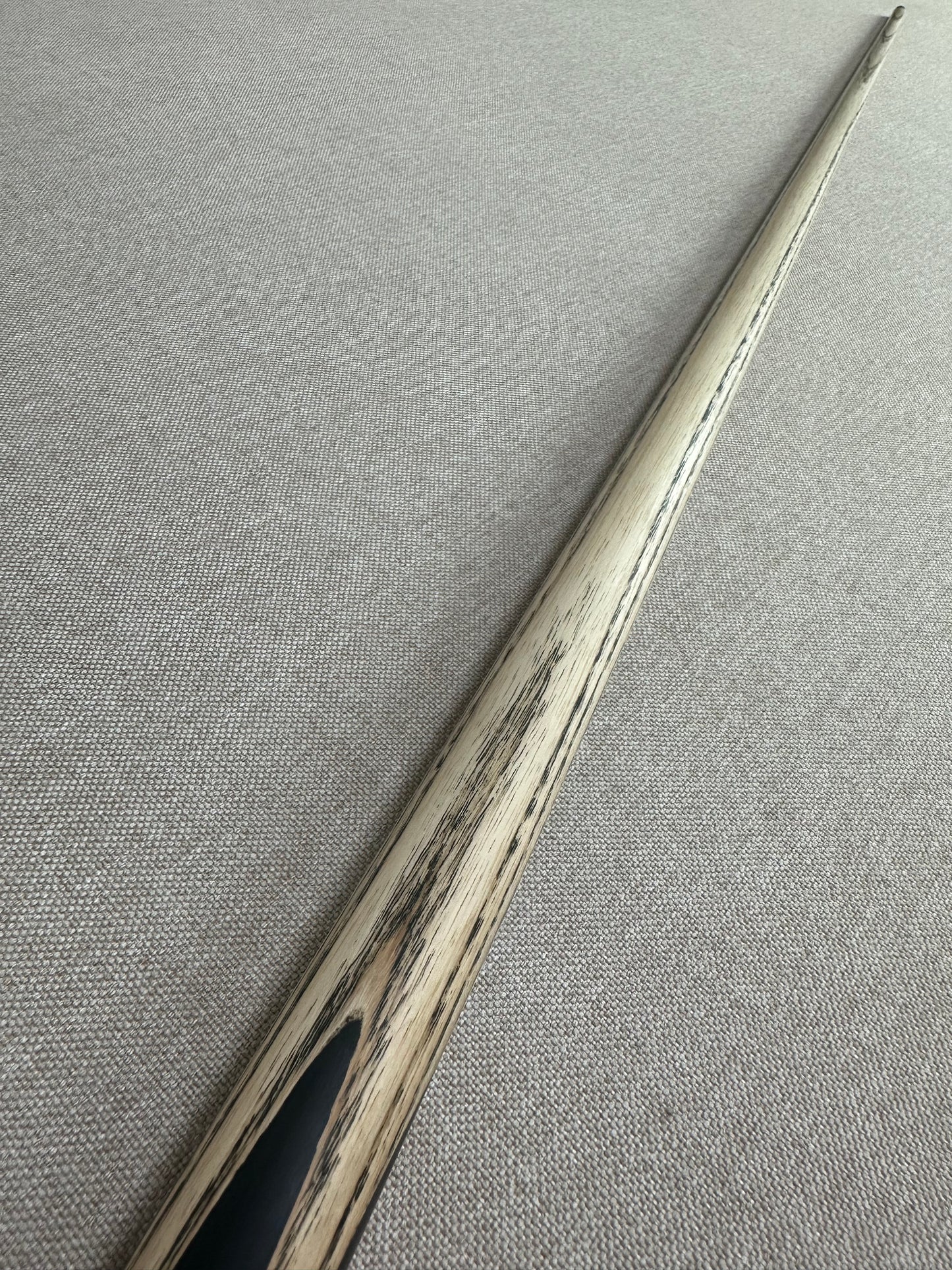 Handmade Pro One Piece Black Ebony Cue 10.4 mm Tip